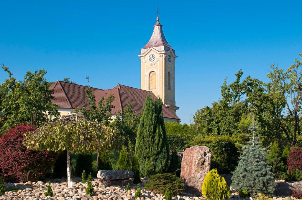 Hotel Air Holíč Екстериор снимка