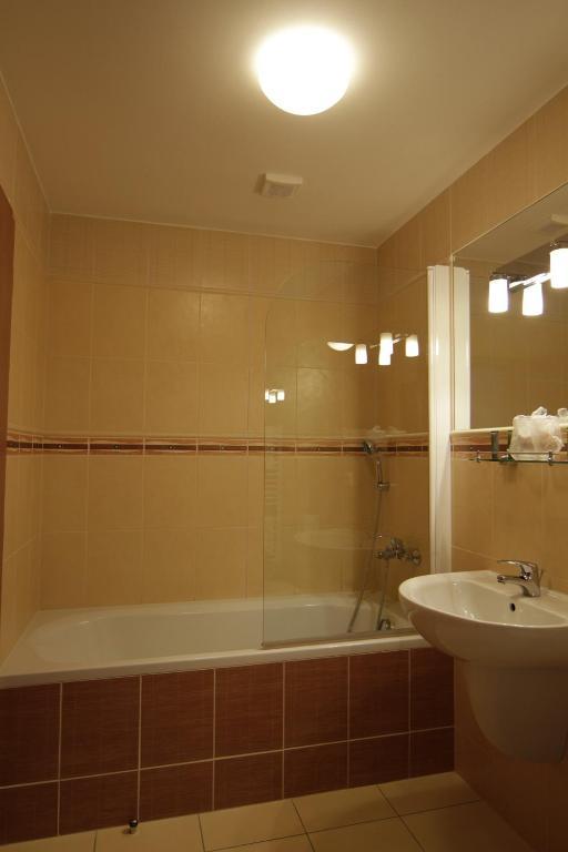 Hotel Air Holíč Стая снимка